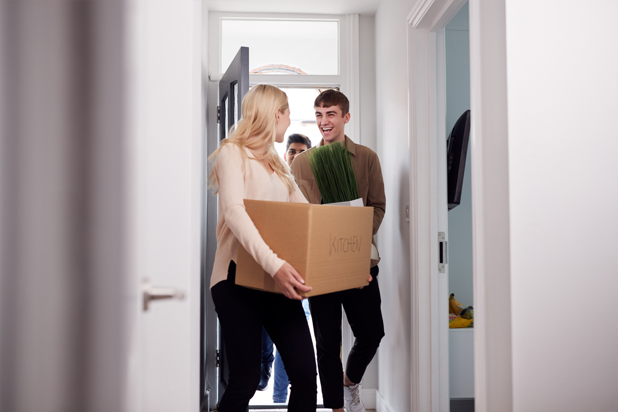 Students moving into a Co-Living Property